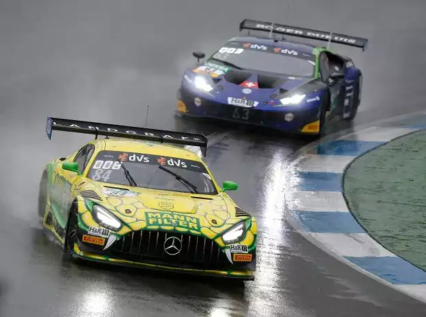 Titel-Bild zur News: Zweikampf im ADAC GT Masters: Elias Seppänen und Frank Bird haben ihre erste Saison genossen