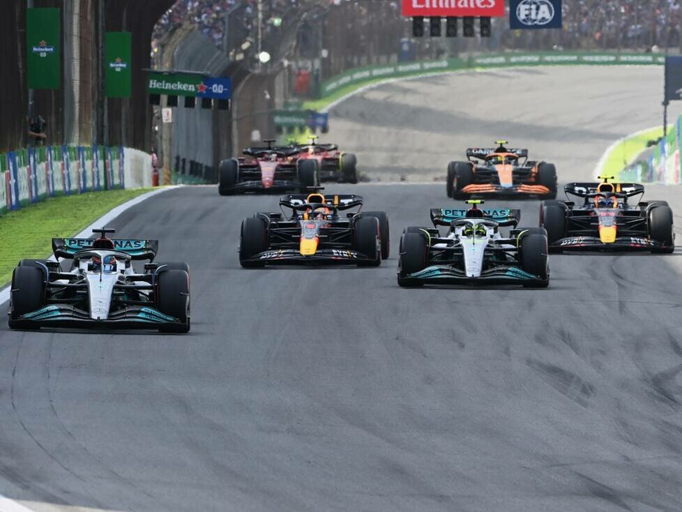 Rennszene aus dem Brasilien-Grand-Prix 2022 in Sao Paulo