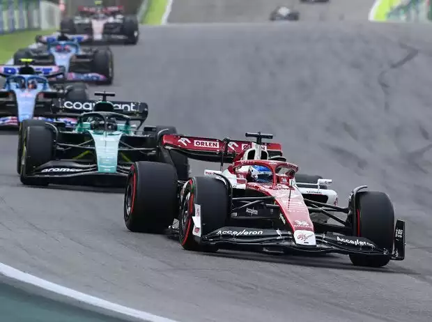 Valtteri Bottas, Lance Stroll, Esteban Ocon Titel-Bild zur News: Valtteri Bottas, Lance Stroll, Esteban Ocon