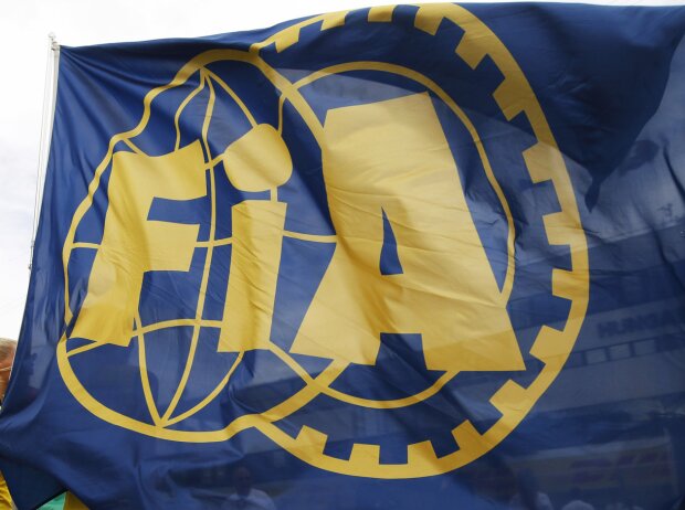Titel-Bild zur News: FIA-Flagge