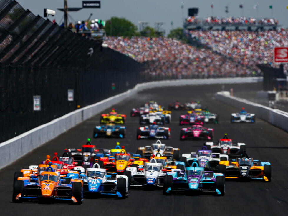 Start zum Indy 500 der IndyCar-Saison 2022: Scott Dixon führt