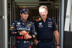 Sergio Perez (Red Bull) und Christian Horner (Red Bull) 