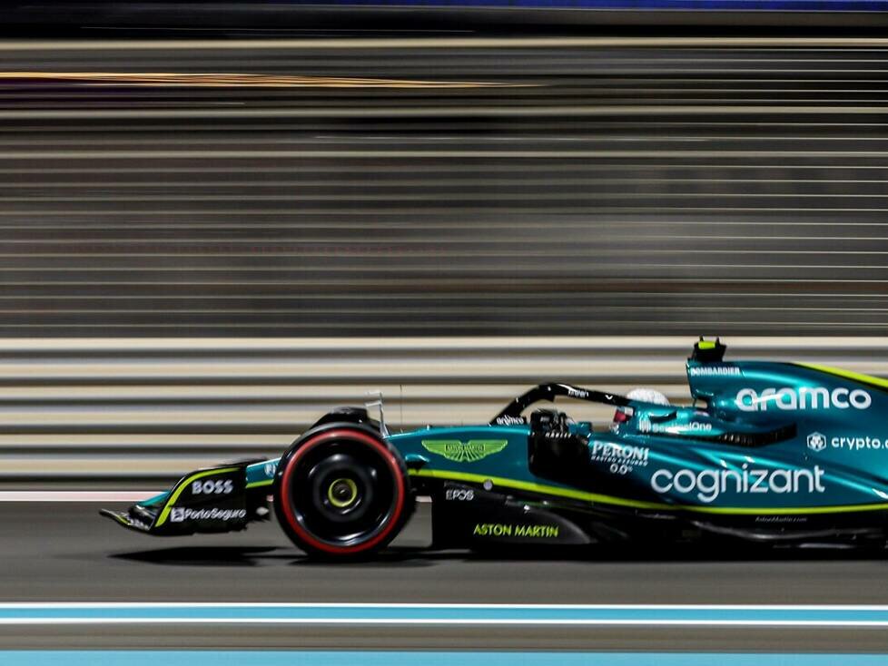 Sebastian Vettel im Aston Martin AMR22 beim Formel-1-Qualfiying in Abu Dhabi 2022