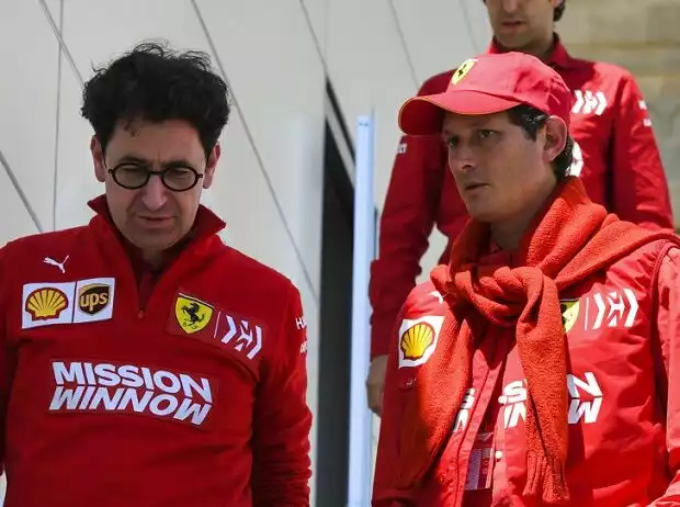 Mattia Binotto (Ferrari-Teamchef) und John Elkann (Ferrari-Präsident) Titel-Bild zur News: Mattia Binotto (Ferrari-Teamchef) und John Elkann (Ferrari-Präsident)