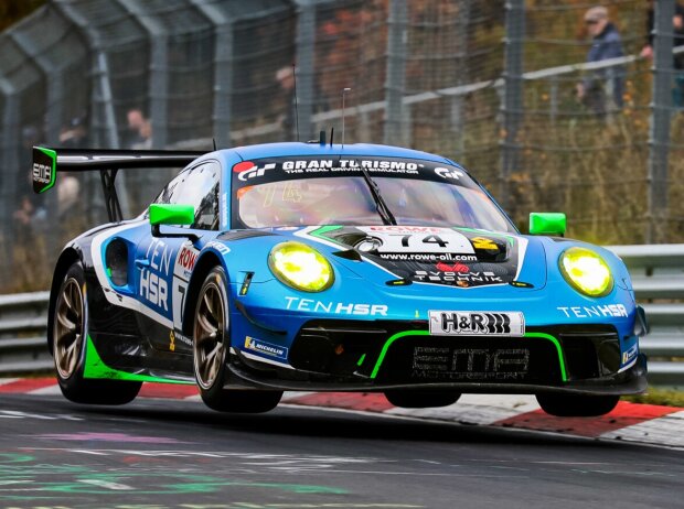 EMA und Manthey setzten bei NLS8 einen Porsche auf der Nürburgring-Nordschleife ein EMA und Manthey setzten bei NLS8 einen Porsche auf der Nürburgring-Nordschleife ein