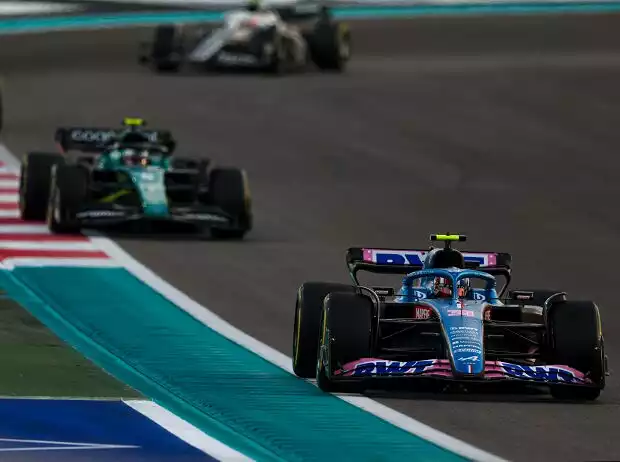 Esteban Ocon, Sebastian Vettel Titel-Bild zur News: Esteban Ocon, Sebastian Vettel