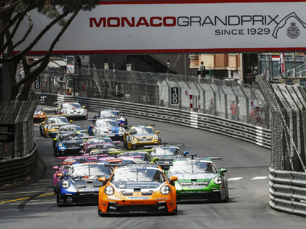 Start des Rennens des Porsche-Supercup 2022 in Monte Carlo