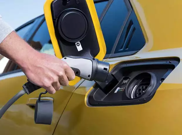 Ende Förderung Plug-in-Hybrid 2023 Titel-Bild zur News: Ende Förderung Plug-in-Hybrid 2023