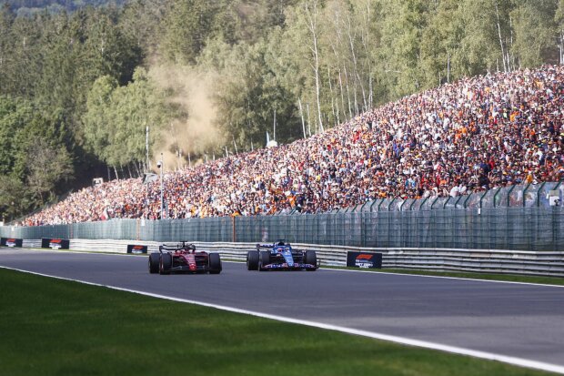 Charles Leclerc Fernando Alonso Ferrari Ferrari F1Alpine Alpine F1 ~Charles Leclerc (Ferrari) und Fernando Alonso (Alpine) ~ 