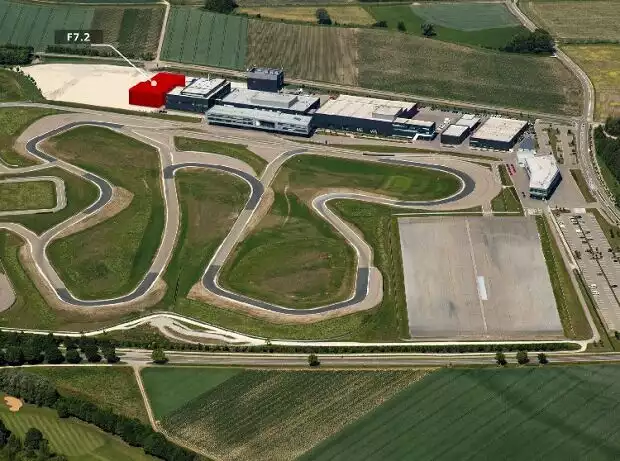 Das neue Audi-Gebäude in Neuburg Titel-Bild zur News: Das neue Audi-Gebäude in Neuburg