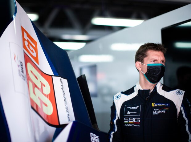 Titel-Bild zur News: Mercedes-Chefstratege James Vowles bei der Asian Le-Mans-Serie