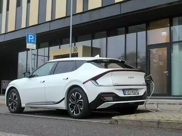 Kia EV6 GT-Line mit 168-kW-RWD im Dauertest (2) Titel-Bild zur News: Kia EV6 GT-Line mit 168-kW-RWD im Dauertest (2)