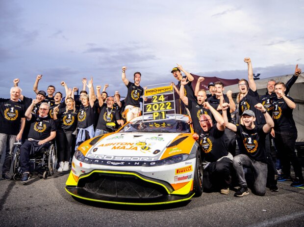 Champions der ADAC GT4 Germany 2022: Mike David Ortmann, Hugo Sasse Champions der ADAC GT4 Germany 2022: Mike David Ortmann, Hugo Sasse