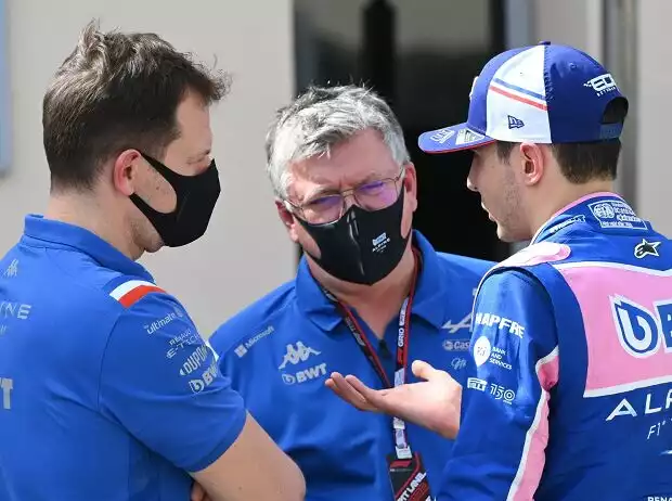 Otmar Szafnauer, Esteban Ocon Titel-Bild zur News: Otmar Szafnauer, Esteban Ocon