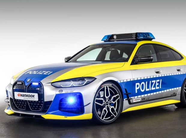 Titel-Bild zur News: BMWi4-Polizeifahrzeug 2022 von Schnitzer