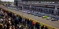 ADAC GT Masters, 2022, Oschersleben, Zuschauer, Fans, Tribüne, Start, Startaufstellung, Grid