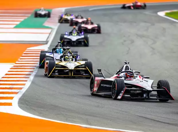 Titel-Bild zur News: Formel-E-Test mit Gen3-Autos für 2023 in Valencia