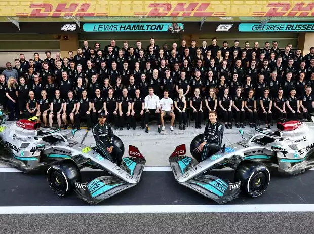 Lewis Hamilton, George Russell, Toto Wolff, Nyck de Vries Titel-Bild zur News: Lewis Hamilton, George Russell, Toto Wolff, Nyck de Vries