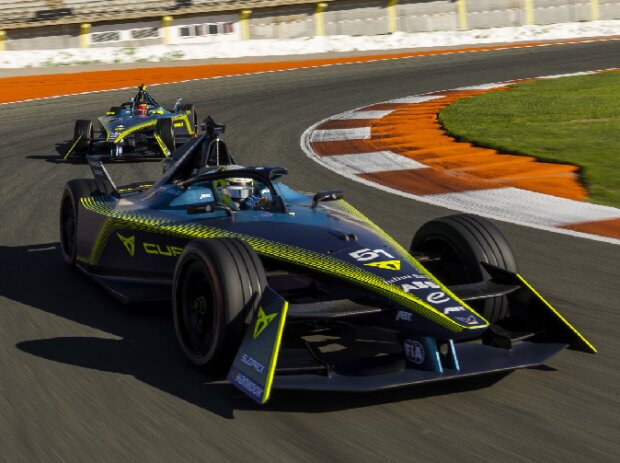 Formel-E-Autos von Abt beim Test in Valencia Formel-E-Autos von Abt beim Test in Valencia
