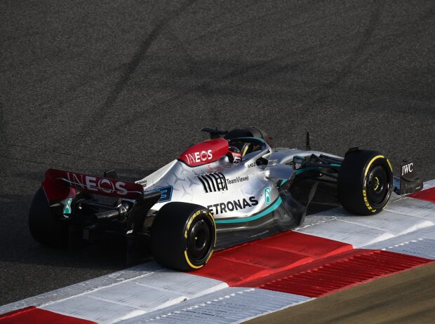 Titel-Bild zur News: George Russell (Mercedes W13) bei den Formel-1-Testfahrten in Bahrain 2022