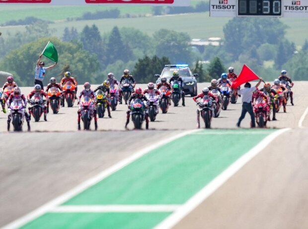 Titel-Bild zur News: MotoGP-Startaufstellung zum GP Deutschland 2022 auf dem Sachsenring