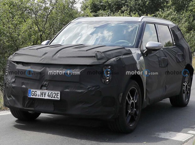 Kia EV9 als Erlkönig auf deutschen Straßen Kia EV9 als Erlkönig auf deutschen Straßen