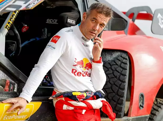 Titel-Bild zur News: Sebastien Loeb hat bei der Rallye Dakar 2023 noch Podiumschancen