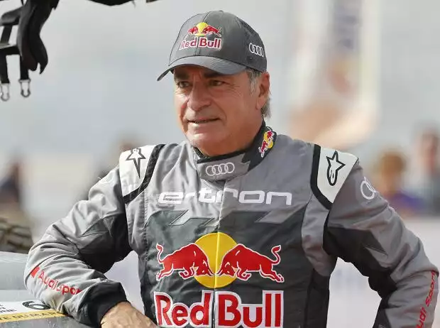 Eigentlich war er schon draußen, doch im Rettungshubschrauber überlegte Carlos Sainz es sich anders Titel-Bild zur News: Eigentlich war er schon draußen, doch im Rettungshubschrauber überlegte Carlos Sainz es sich anders