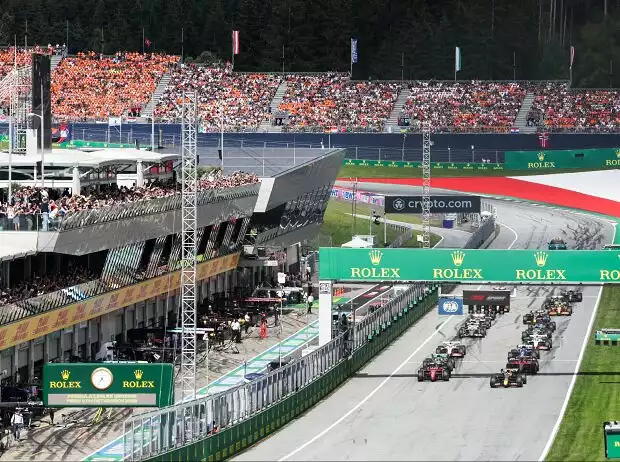 Max Verstappen, Charles Leclerc Titel-Bild zur News: Max Verstappen, Charles Leclerc