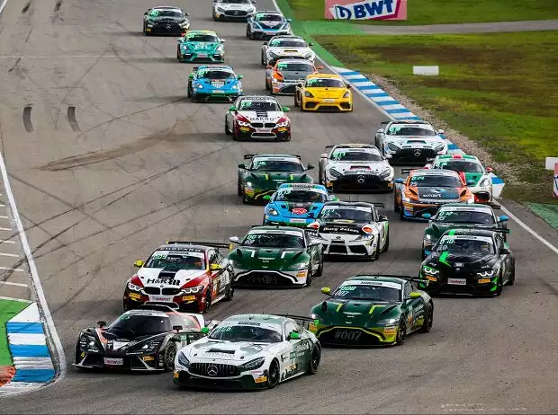 Die ADAC GT4 Germany blickt auf die erfolgreichste Saison ihres Bestehens zurück Titel-Bild zur News: Die ADAC GT4 Germany blickt auf die erfolgreichste Saison ihres Bestehens zurück