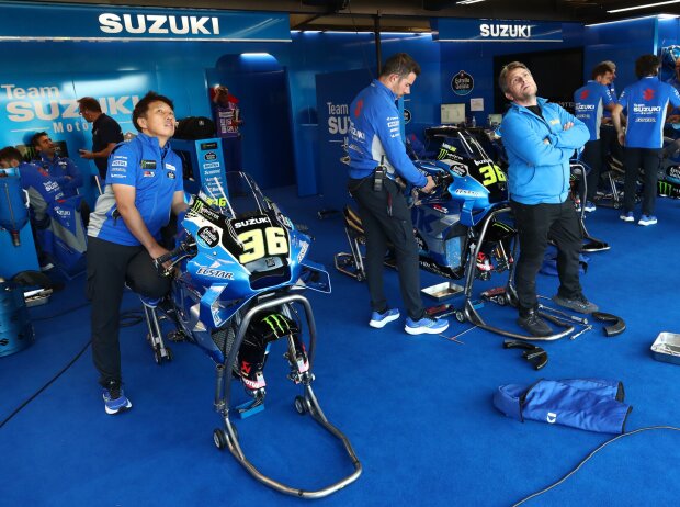 Suzuki-Crew in der Box