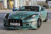 Aston Martin DB12 (2025) zum ersten Mal als Erlkönig gesichtet