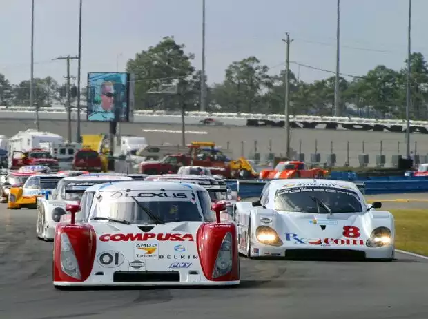 Renn-Action bei den 24h Daytona 2005 Titel-Bild zur News: Renn-Action bei den 24h Daytona 2005