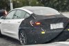 Tesla Model 3 (2023): Facelift mit Tarnung gesichtet