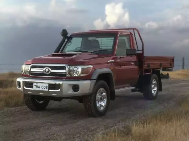 Toyota Land Cruiser 70 Titel-Bild zur News: Toyota Land Cruiser 70
