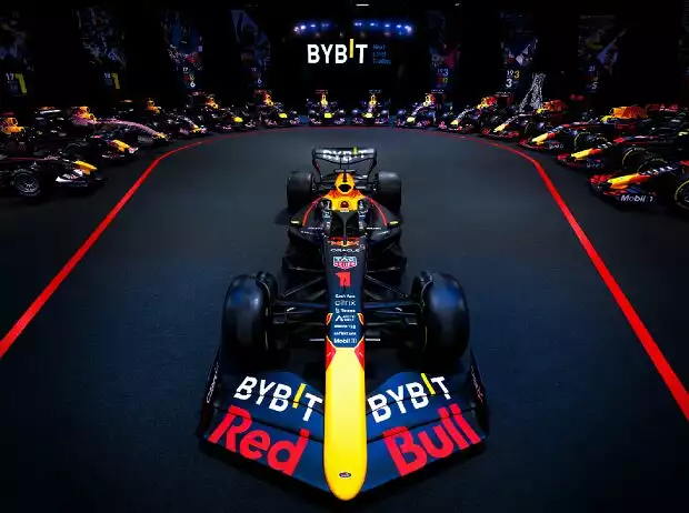 Red Bull RB18 Titel-Bild zur News: Red Bull RB18