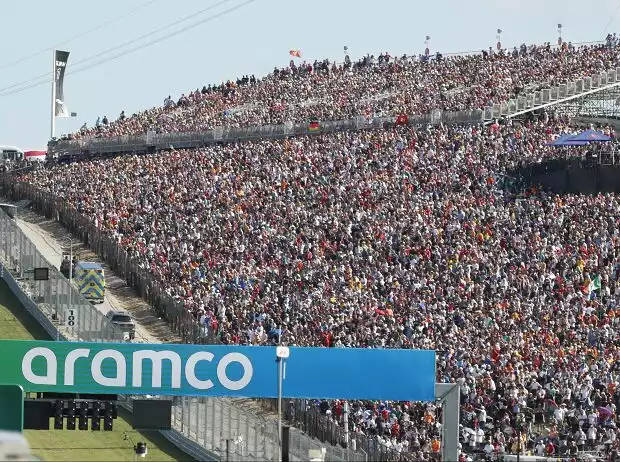 Volle Tribünen bei der Formel 1 in Austin Titel-Bild zur News: Volle Tribünen bei der Formel 1 in Austin