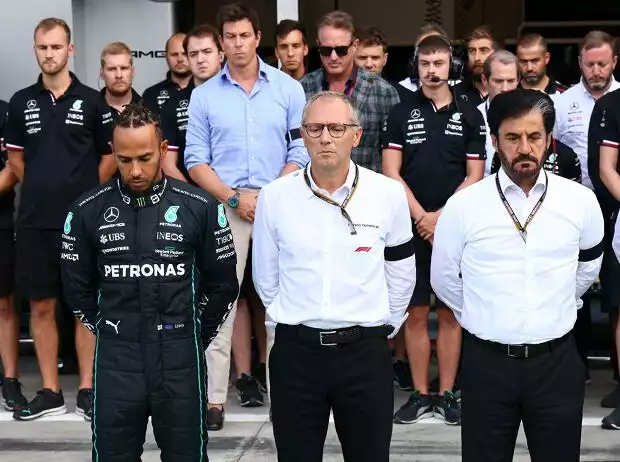 George Russell, Lewis Hamilton, Stefano Domenicali, Ross Brawn Titel-Bild zur News: George Russell, Lewis Hamilton, Stefano Domenicali, Ross Brawn
