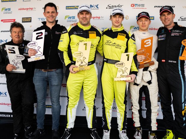 Kenneth Heye und Colin Caresani siegten im Endurance-Rennen Kenneth Heye und Colin Caresani siegten im Endurance-Rennen