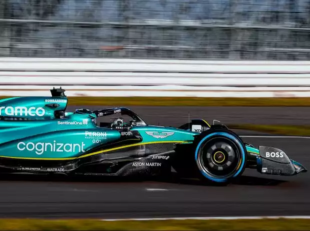 Titel-Bild zur News: Lance Stroll (Aston MArtin AMR23) beim Shakedown in Silverstone