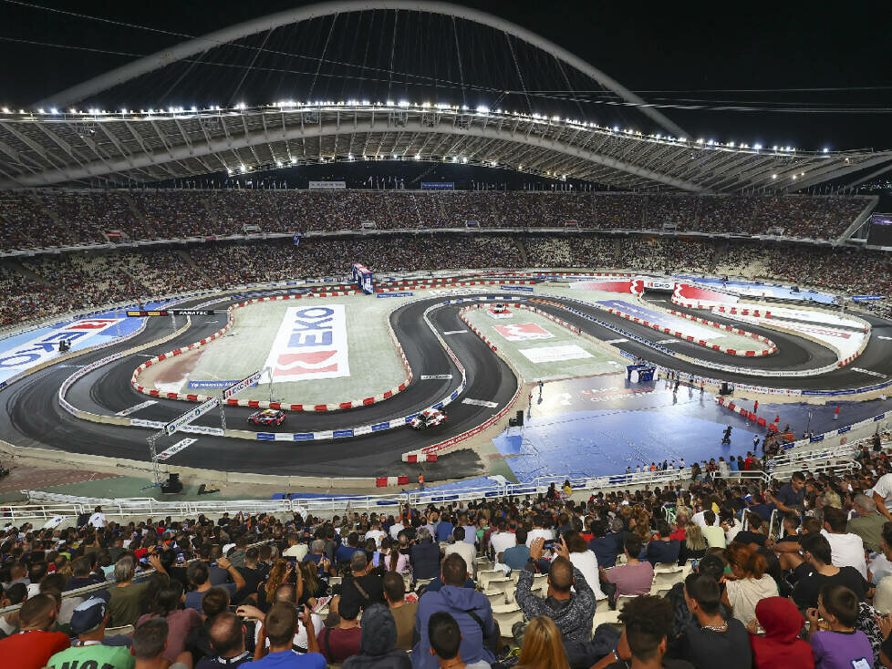 Auftakt der Akropolis-Rallye 2022 im Olympiastadion Athen