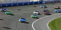 NASCAR-Action auf dem Auto Club Speedway in Fontana 2022