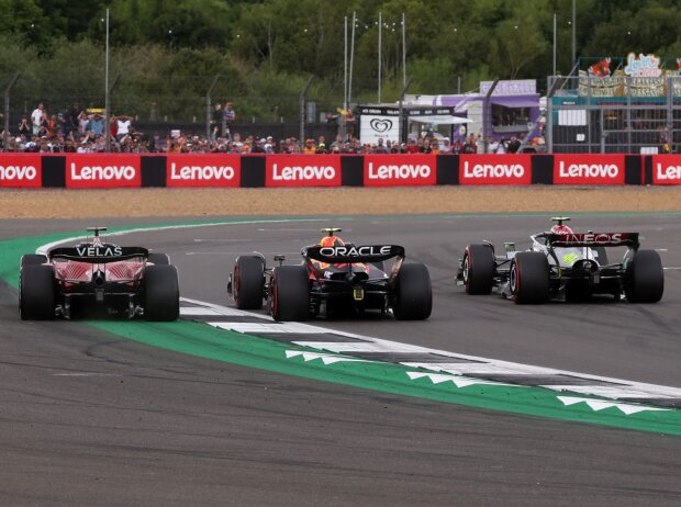 Titel-Bild zur News: Charles Leclerc, Sergio Perez, Lewis Hamilton