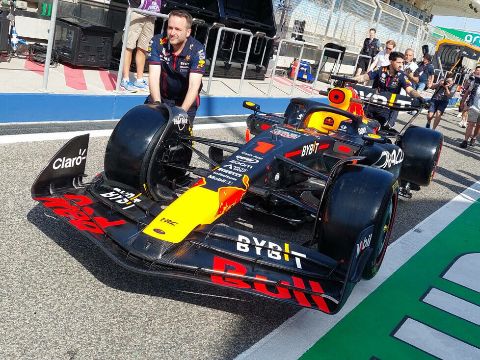 Red Bull RB19