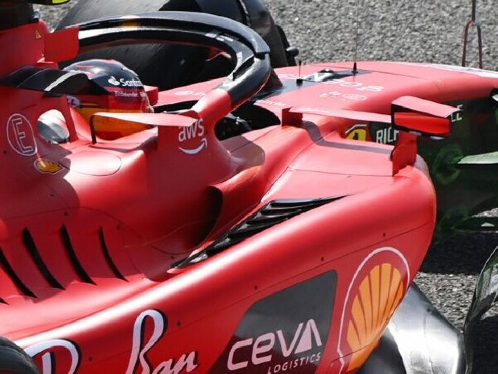 S-Schacht am Ferrari von Carlos Sainz bei den Tests in Bahrain