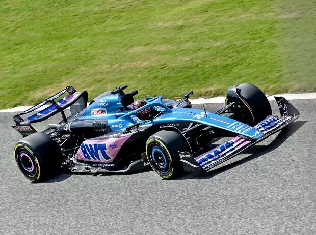 Titel-Bild zur News: Esteban Ocon (Alpine A523) bei den Formel-1-Testfahrten in Bahrain 2023