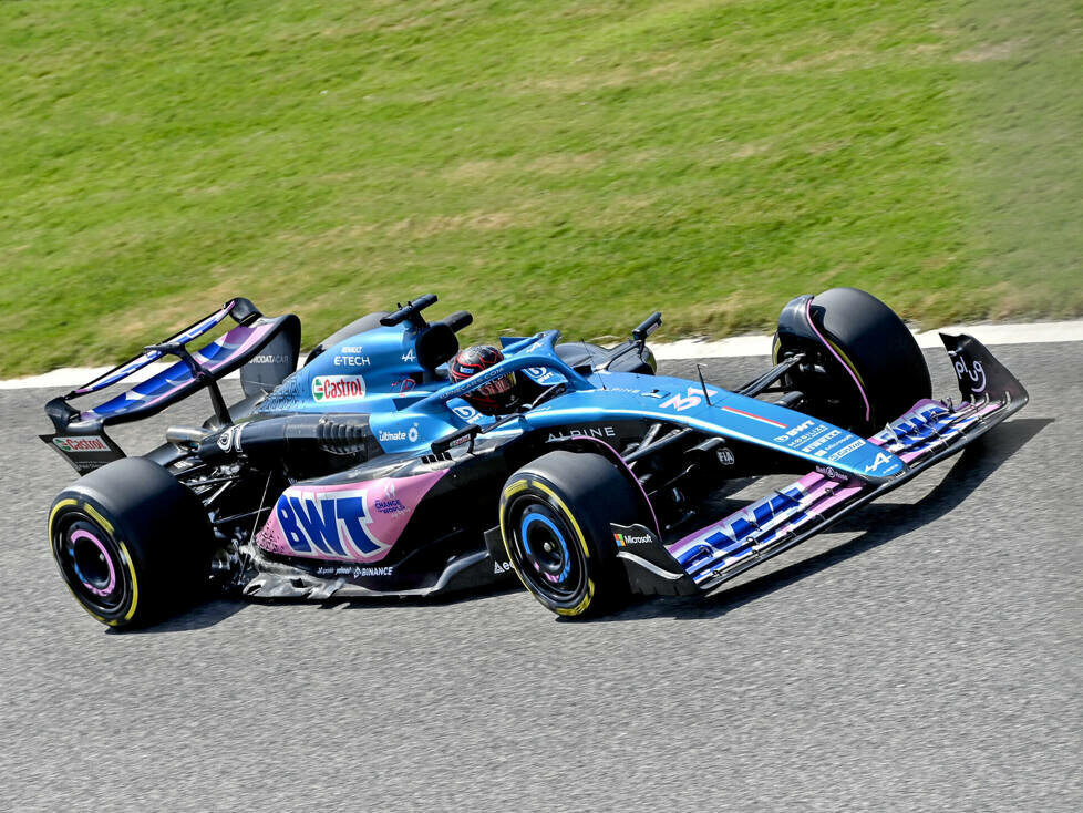 Esteban Ocon (Alpine A523) bei den Formel-1-Testfahrten in Bahrain 2023