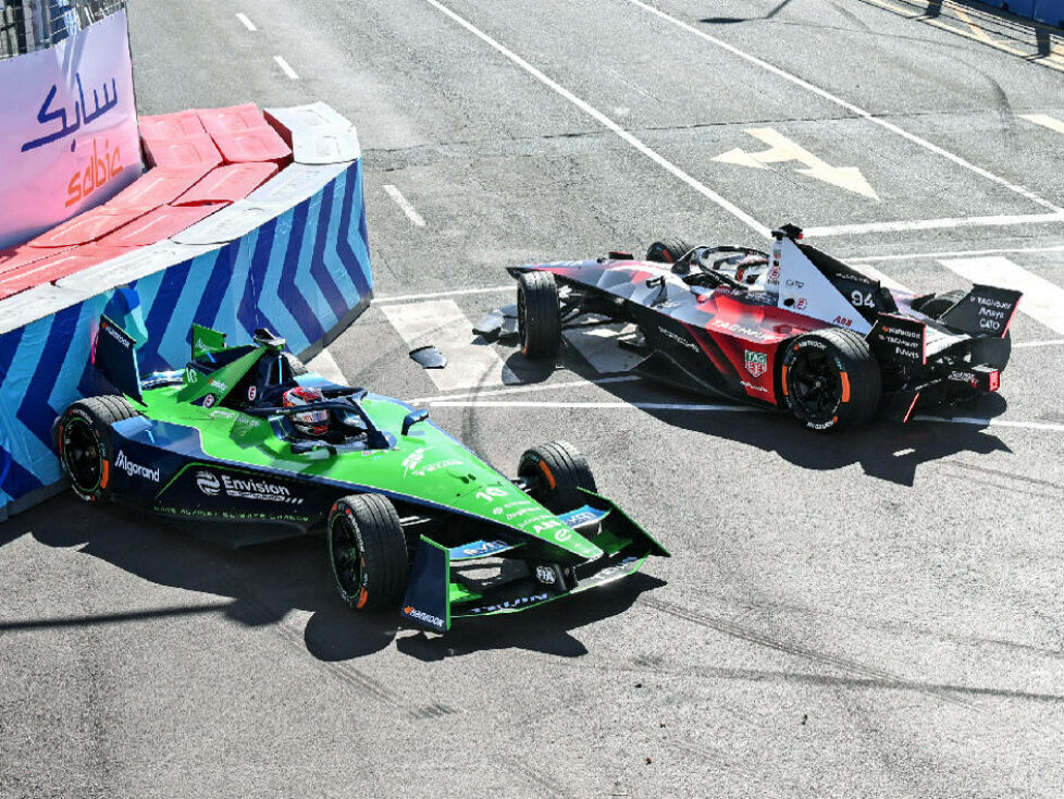 Unfall von Sebastien Buemi und Pascal Wehrlein beim Formel-E-Rennen 2023 in Kapstadt