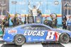 NASCAR Fontana: Kyle Busch gelingt erster Sieg in Childress-Diensten