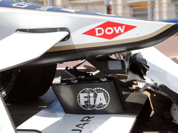 Unfallauto von Sam Bird (Jaguar) nach Formel-E-Crash in Kapstadt Unfallauto von Sam Bird (Jaguar) nach Formel-E-Crash in Kapstadt